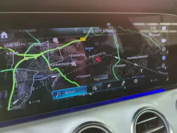 MERCEDES-BENZ E 220 d ALLRAD