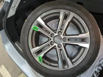 MERCEDES-BENZ E 220 d ALLRAD