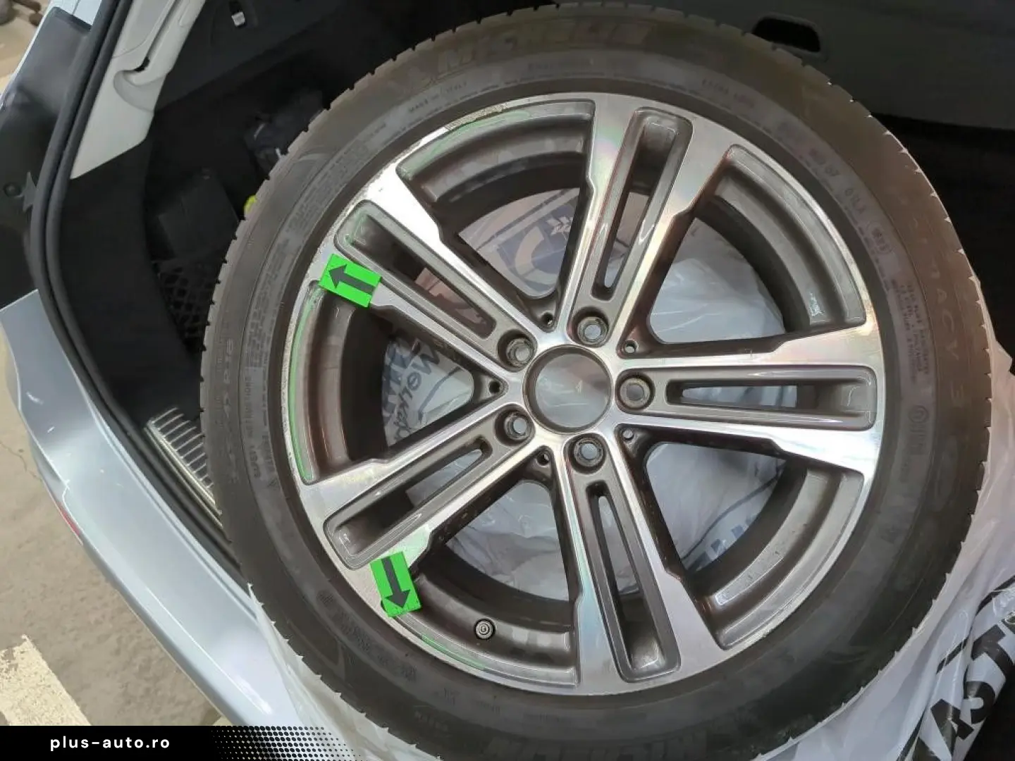 MERCEDES-BENZ E 220 d ALLRAD