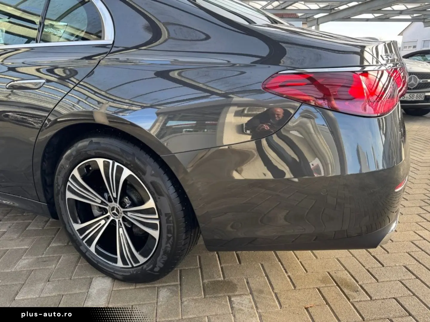 MERCEDES-BENZ E 200 4M AVANTGARDE