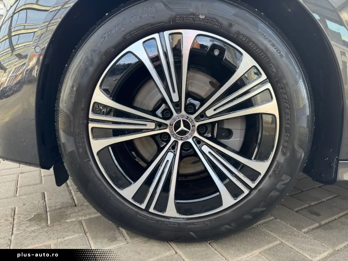 MERCEDES-BENZ E 200 4M AVANTGARDE