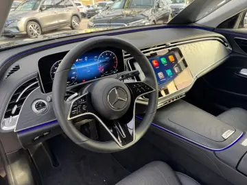 MERCEDES-BENZ E 200 4M AVANTGARDE