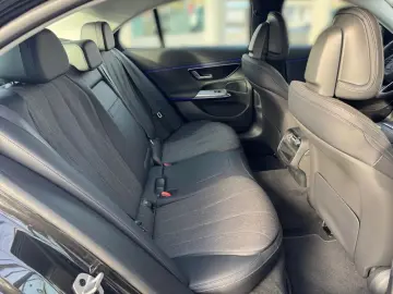 MERCEDES-BENZ E 200 4M AVANTGARDE