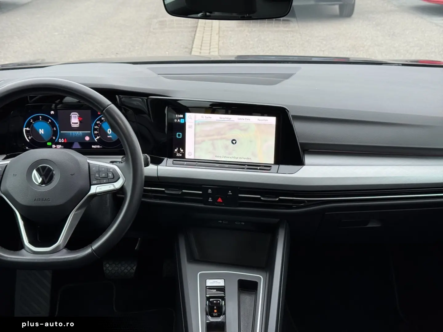 VW Golf Variant VIII 2.0 TDI DSG Life  Navi AHK Key