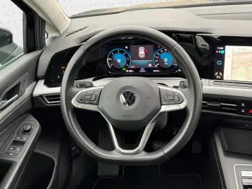 VW Golf Variant VIII 2.0 TDI DSG Life  Navi AHK Key