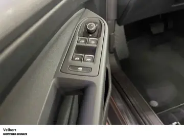 VW Golf VIII Style 2.0 TSI DSG 140kW - Kamera uvm.