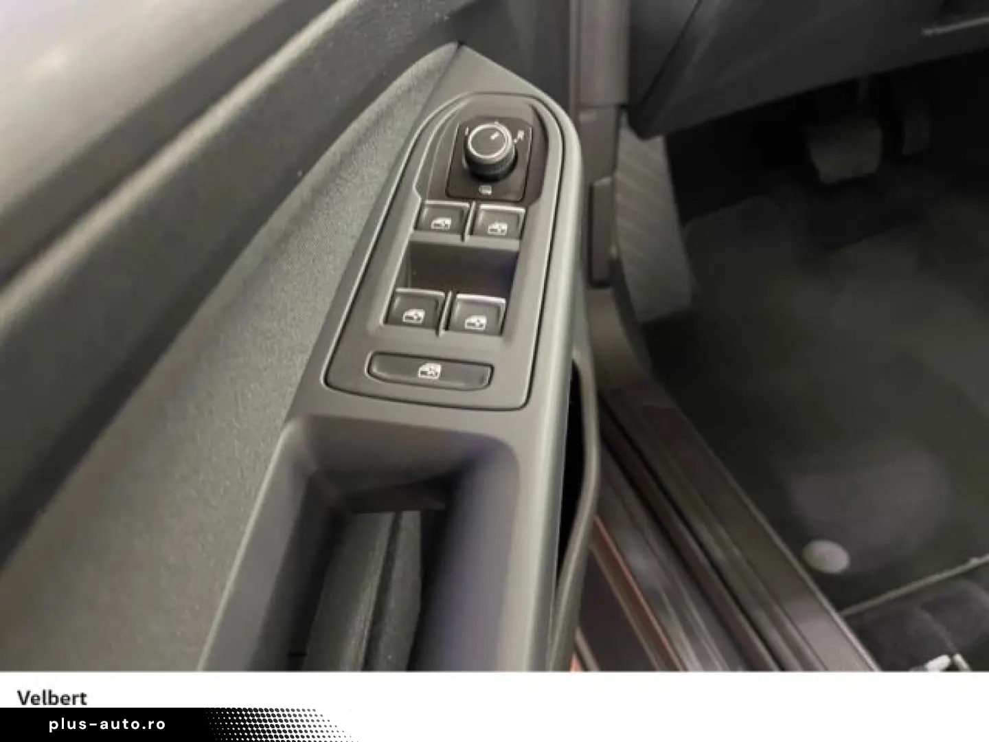 VW Golf VIII Style 2.0 TSI DSG 140kW - Kamera uvm.