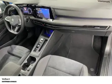 VW Golf VIII Style 2.0 TSI DSG 140kW - Kamera uvm.