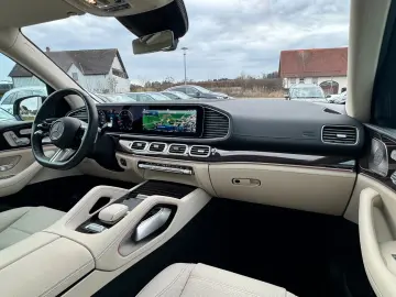 MERCEDES-BENZ GLS 450