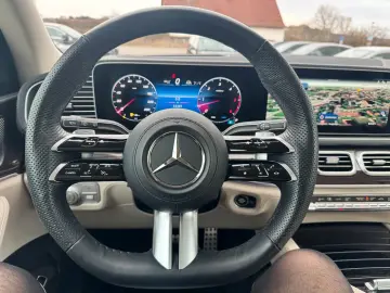 MERCEDES-BENZ GLS 450