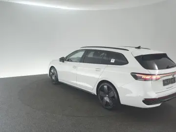 VW PASSAT 2.0 TDI 4Motion DSG R-Line ACC IQ.LIGHT