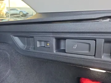 VW Passat Variant 2.0 TDI 4Motion AHK Standheizung