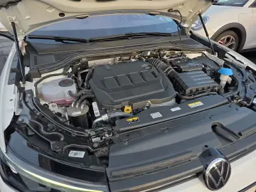 VW Passat Variant 2.0 TDI 4Motion AHK Standheizung