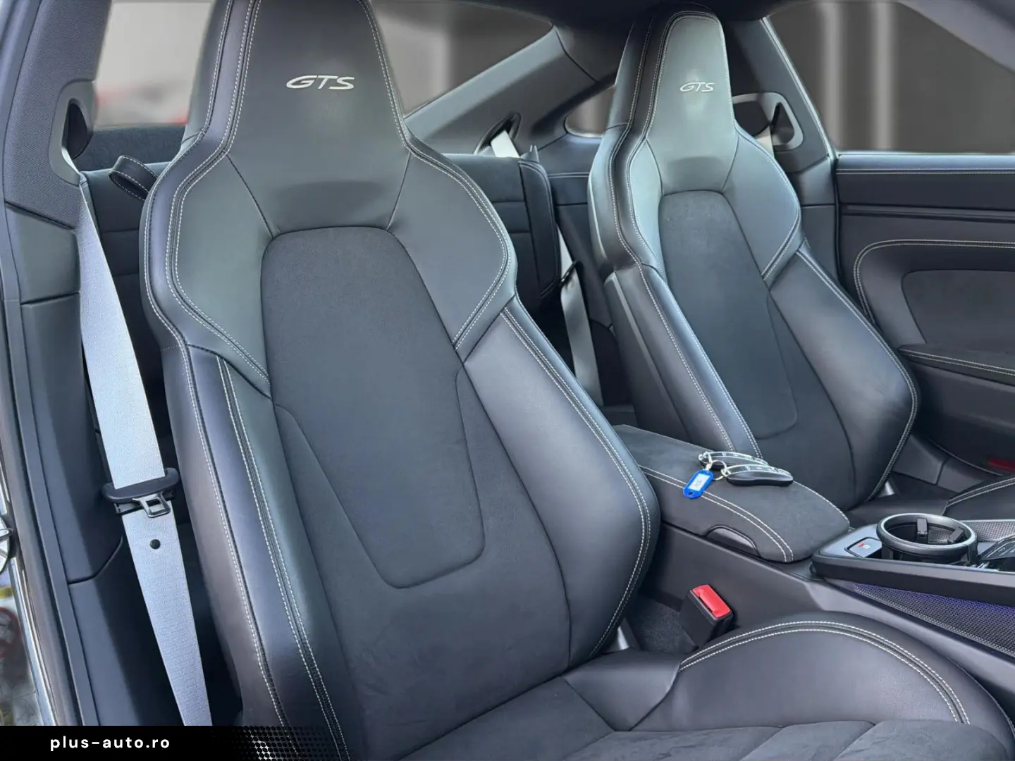 PORSCHE 911 Carrera 4 GTS MATRIX LIFT SPORTAG CHRONO 18W