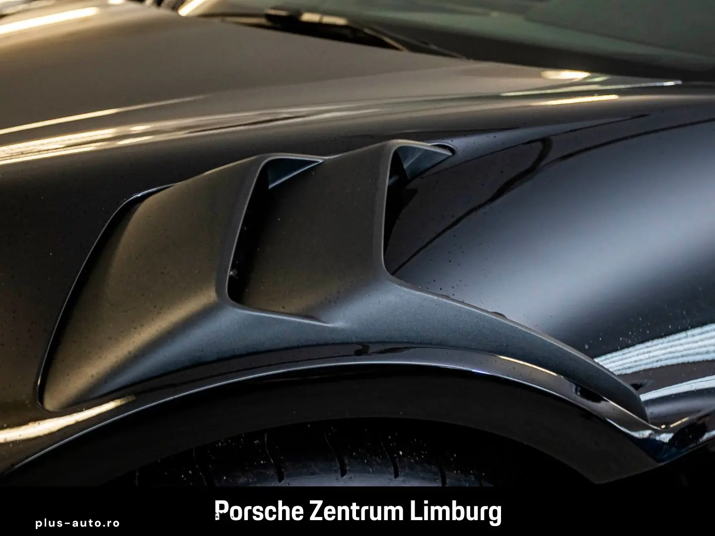 PORSCHE 992 911 GT3 RS Clubsportpaket Weissach-Paket LED