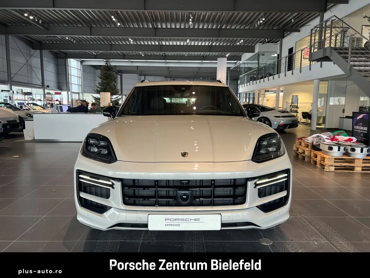 PORSCHE Cayenne Turbo E-Hybrid Burmester Clubleder LED