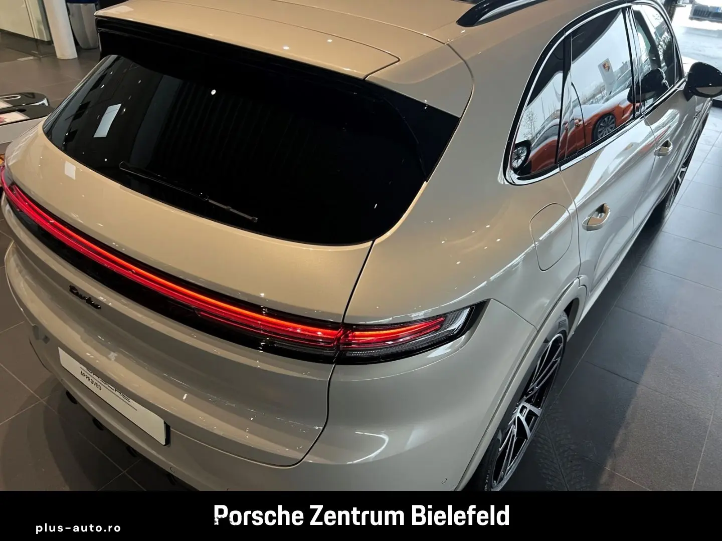 PORSCHE Cayenne Turbo E-Hybrid Burmester Clubleder LED