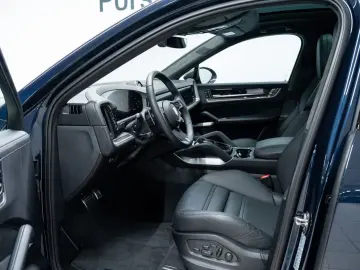 PORSCHE Cayenne Turbo E-Hybrid Coupé