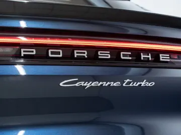 PORSCHE Cayenne Turbo E-Hybrid Coupé