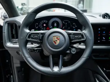 PORSCHE Cayenne Turbo E-Hybrid Coupé