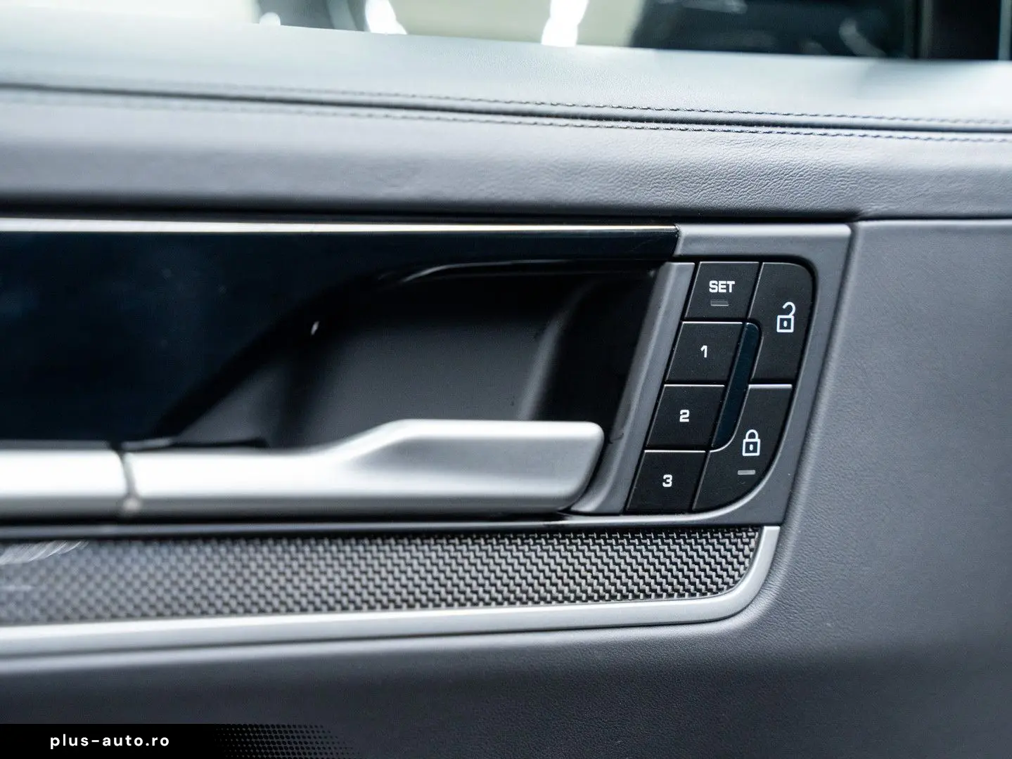 PORSCHE Cayenne Turbo E-Hybrid Coupé