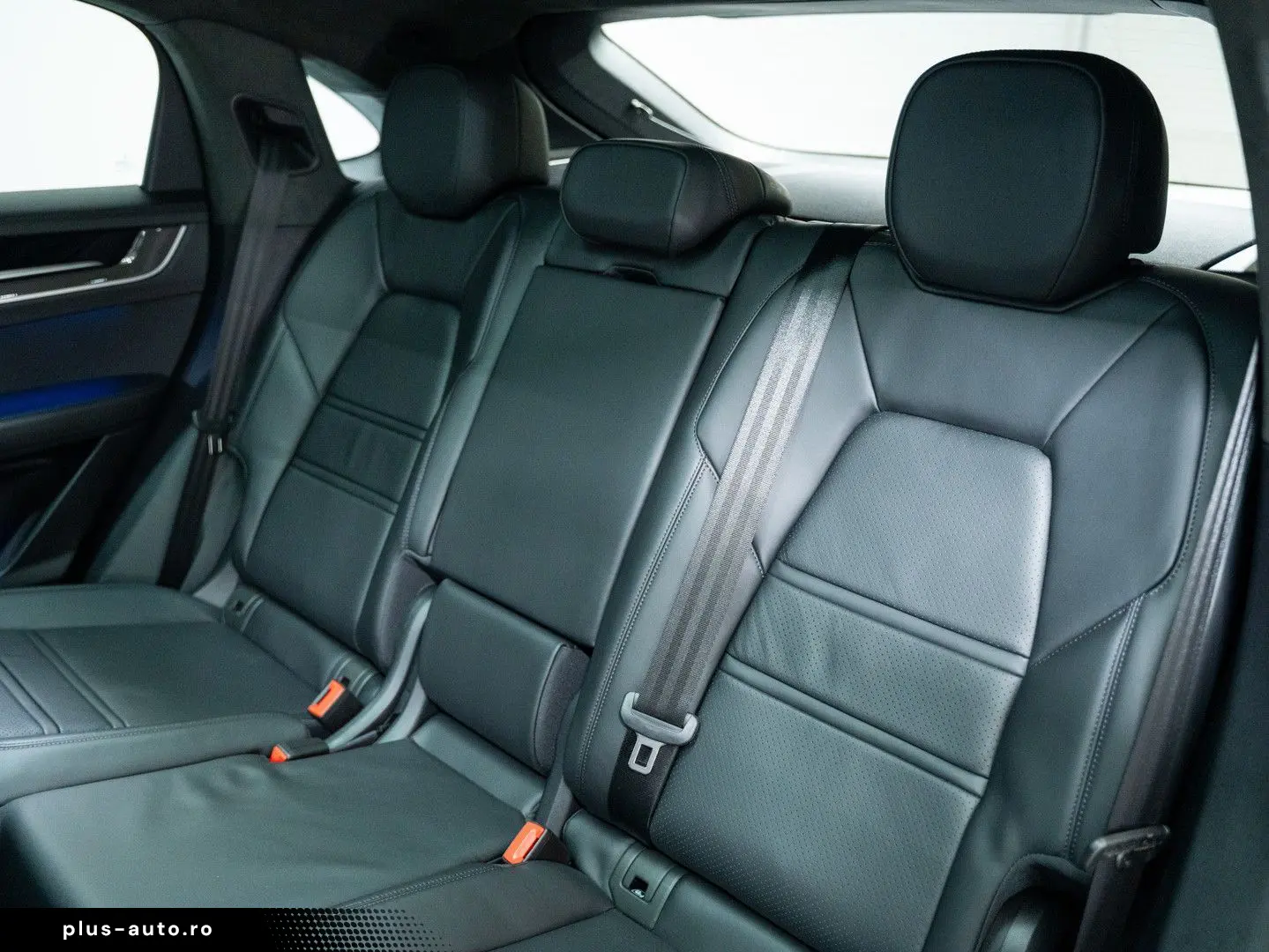 PORSCHE Cayenne Turbo E-Hybrid Coupé