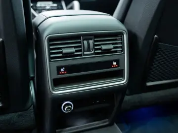 PORSCHE Cayenne Turbo E-Hybrid Coupé