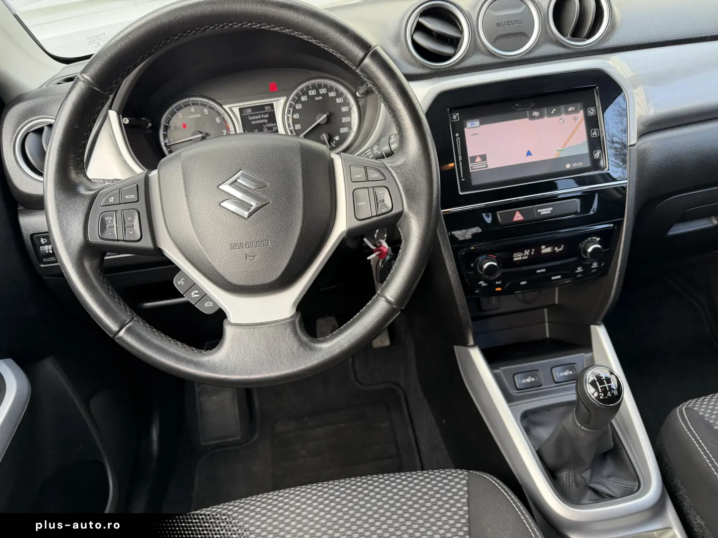 SUZUKI VITARA 1.6 BENZINA DE VANZARE IN RATE FIXE