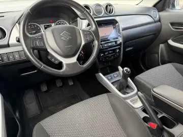 SUZUKI VITARA 1.6 BENZINA DE VANZARE IN RATE FIXE