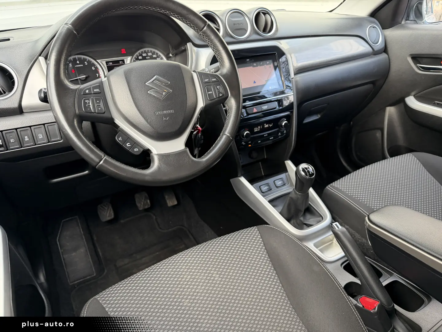 SUZUKI VITARA 1.6 BENZINA DE VANZARE IN RATE FIXE