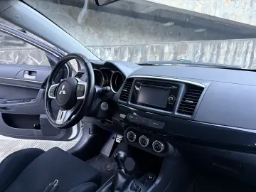 MITSUBISHI LANCER EVOLUTION 10 - MANUAL