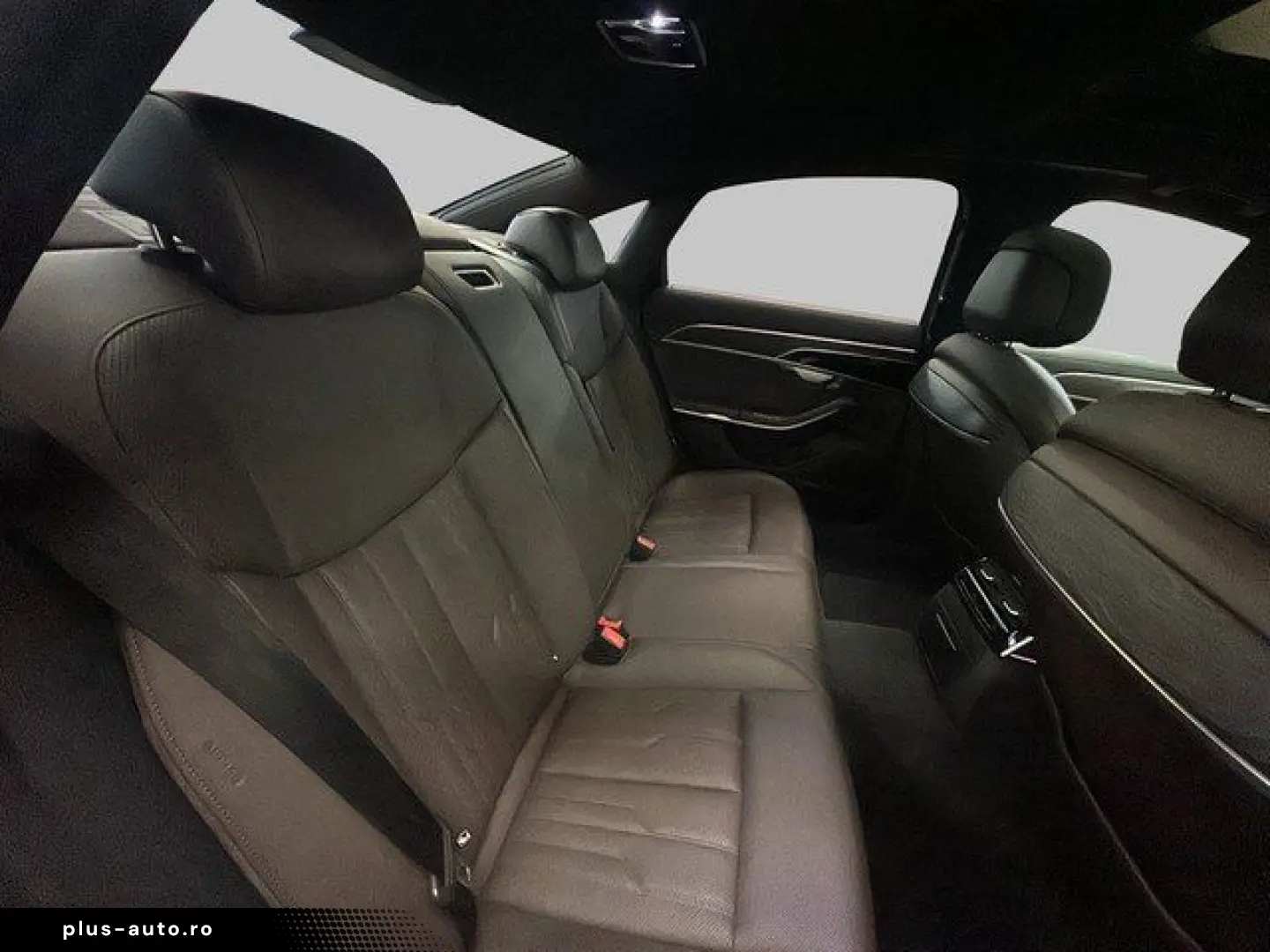 AUDI A8 50 TDI quattro PANO MATRIX SOUND AHK ACC SZH