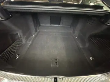 AUDI A8 50 TDI quattro PANO MATRIX SOUND AHK ACC SZH