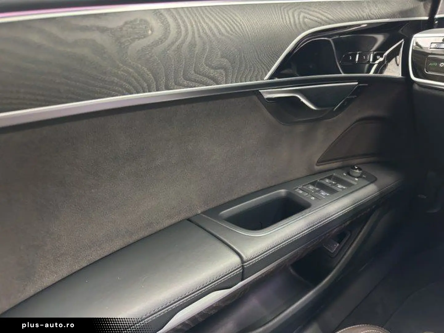 AUDI A8 50 TDI quattro PANO MATRIX SOUND AHK ACC SZH