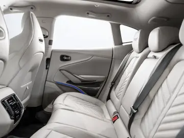 ASTON MARTIN DBX 4.0 V8 DBX707