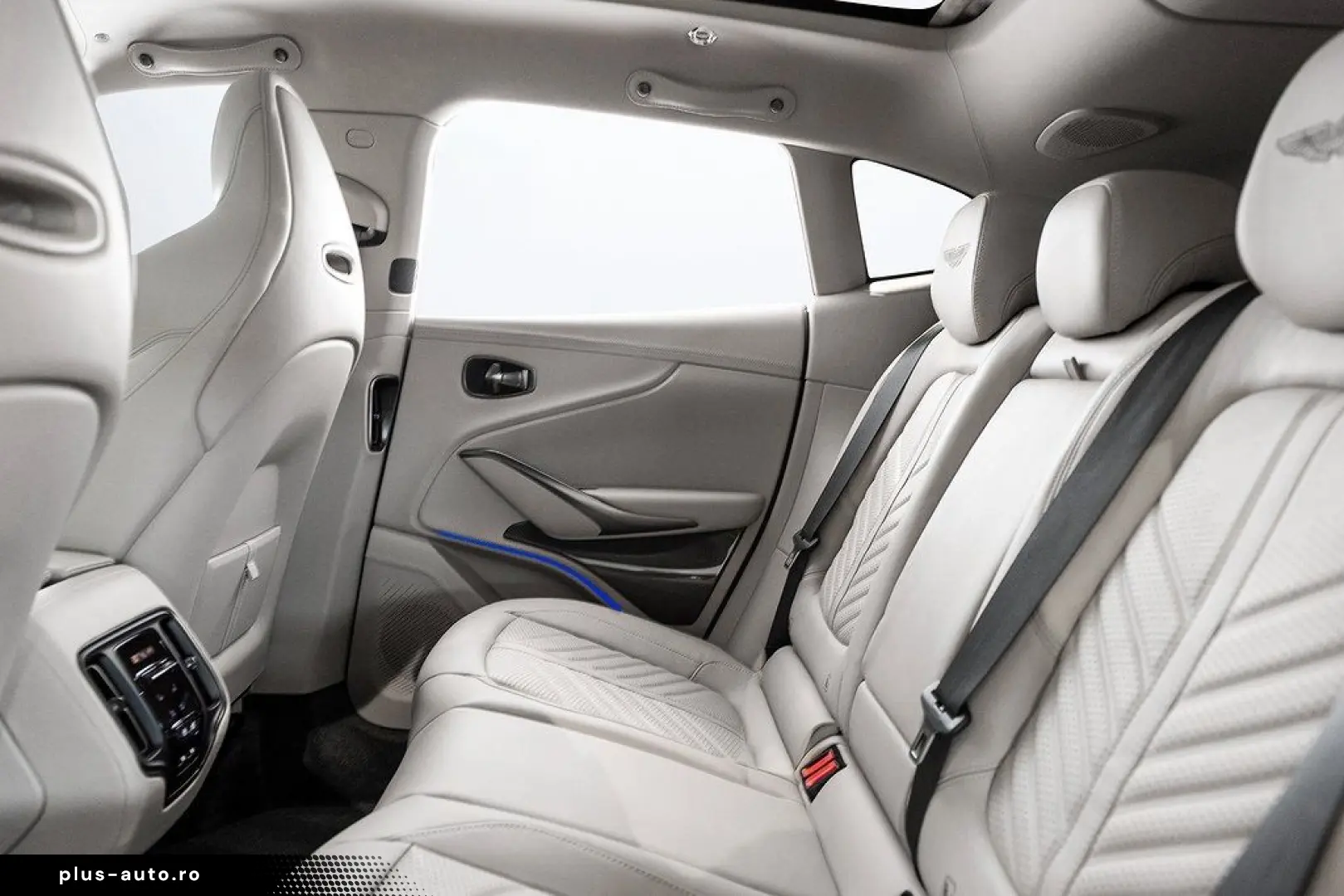 ASTON MARTIN DBX 4.0 V8 DBX707