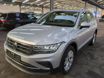 VW Tiguan Life eHyb Massag LED Kamera 4xSH Winterpa
