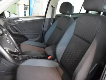 VW Tiguan IQ.DRIVE 1.5 TSI DSG NAVI PDC LED Klima
