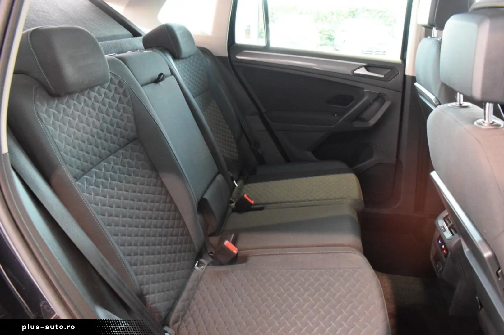 VW Tiguan IQ.DRIVE 1.5 TSI DSG NAVI PDC LED Klima