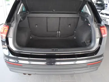 VW Tiguan IQ.DRIVE 1.5 TSI DSG NAVI PDC LED Klima