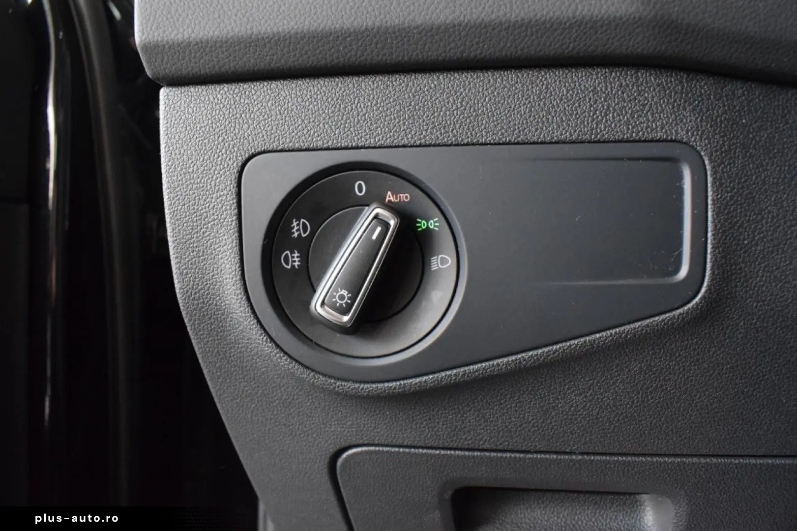 VW Tiguan IQ.DRIVE 1.5 TSI DSG NAVI PDC LED Klima