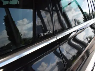 VW Tiguan IQ.DRIVE 1.5 TSI DSG NAVI PDC LED Klima