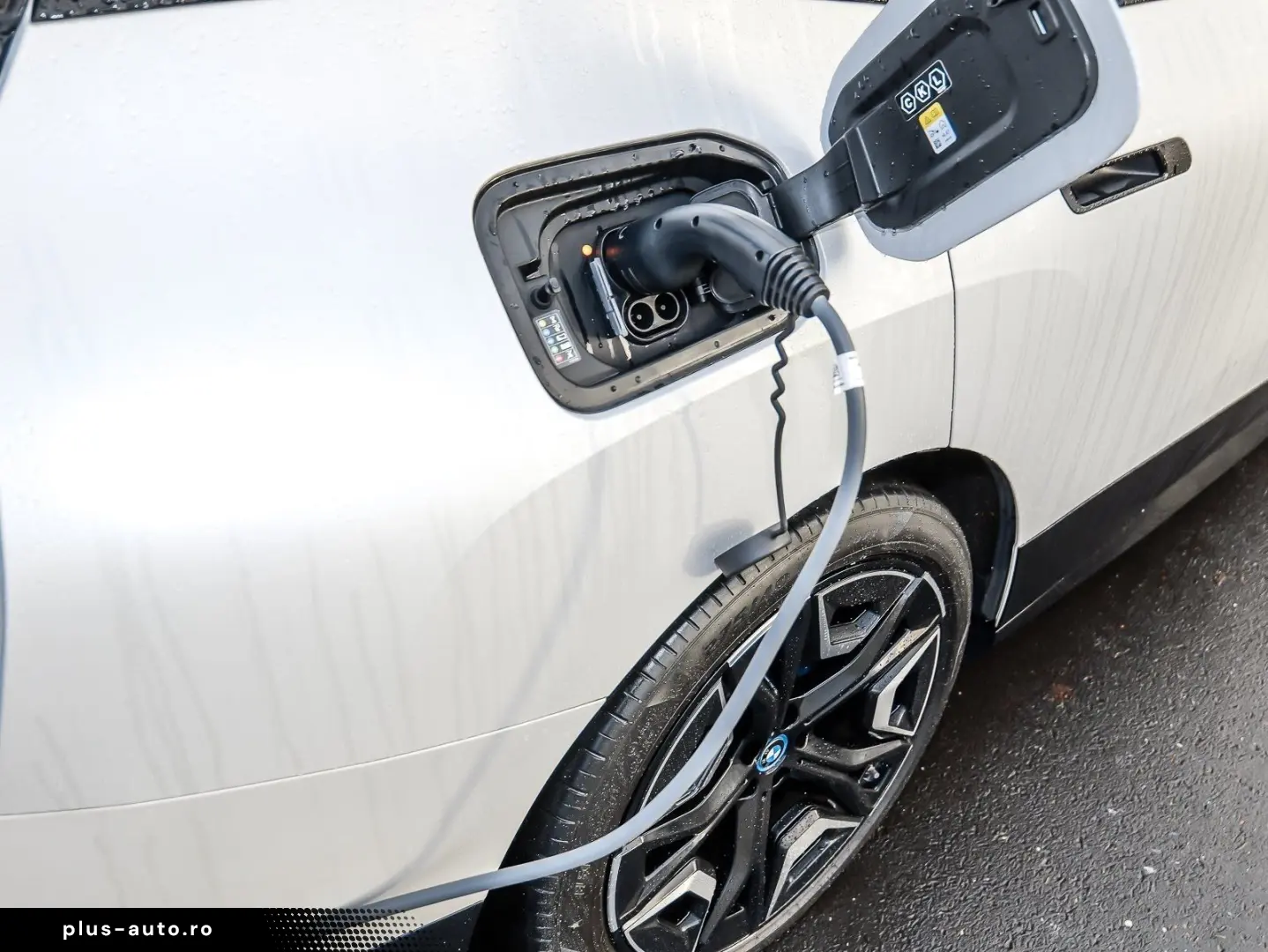 BMW iX xDrive40 M Sport