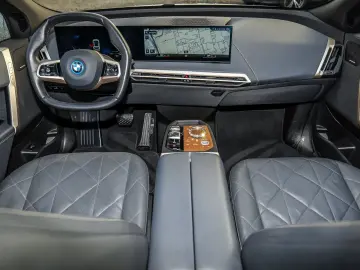 BMW iX xDrive40 M Sport