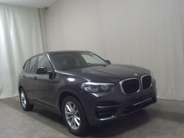 BMW X3 xDrive30e Advantage Navi PDC LED Panorama