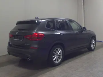 BMW X3 xDrive30e Advantage Navi PDC LED Panorama