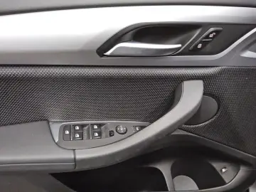 BMW X3 xDrive30e Advantage Navi PDC LED Panorama