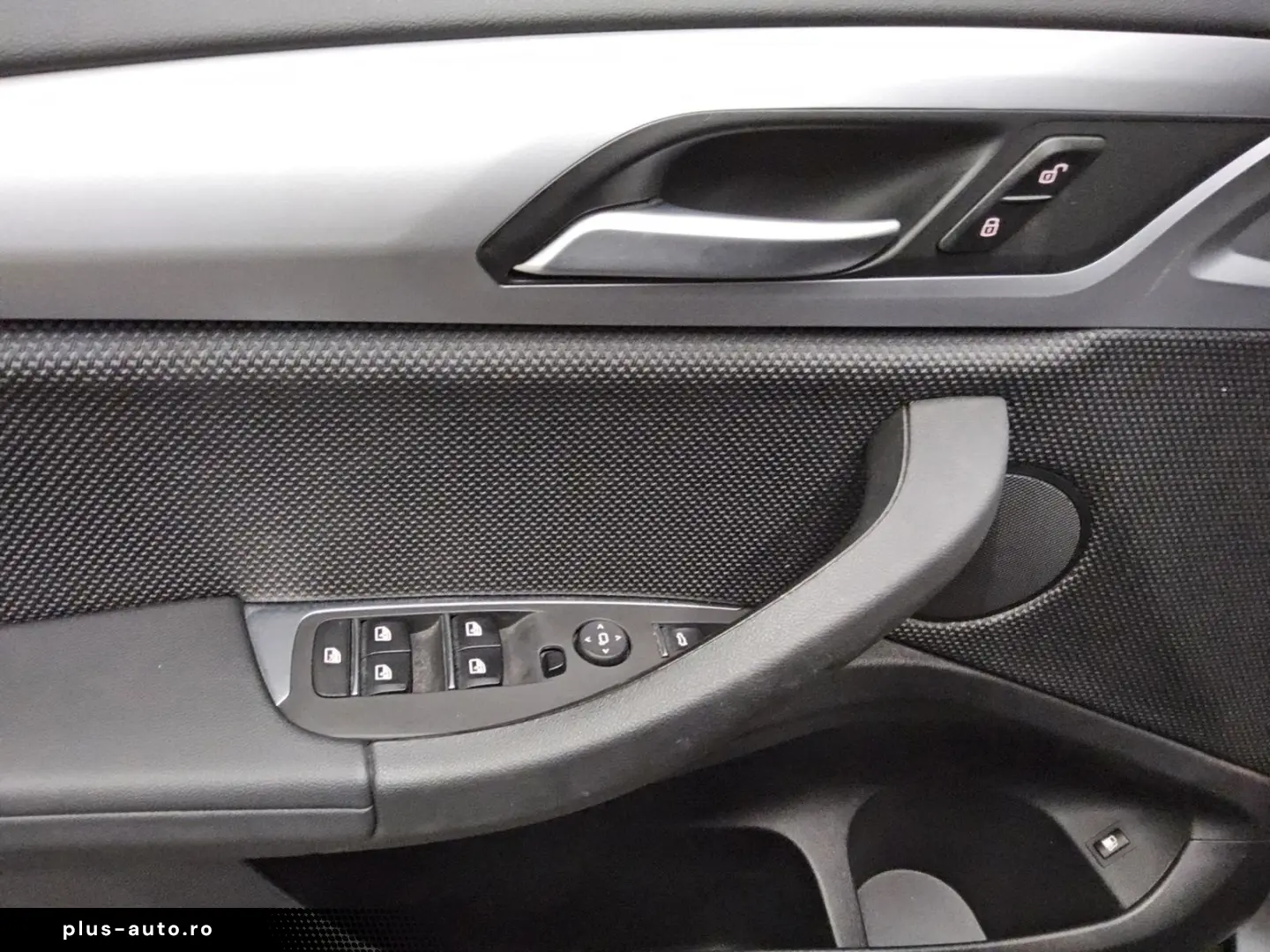 BMW X3 xDrive30e Advantage Navi PDC LED Panorama