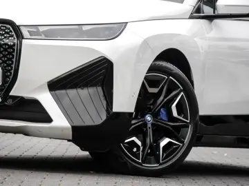 BMW iX xDrive50 M Sport