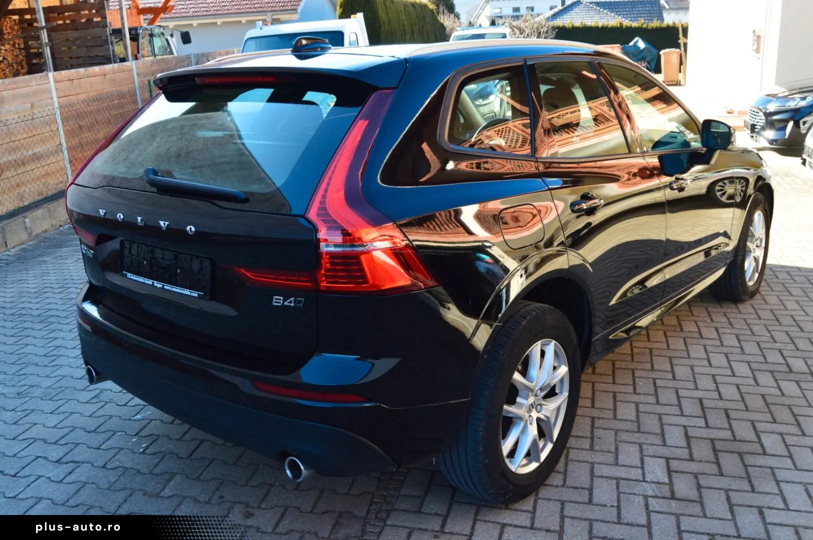 VOLVO XC60 Momentum AWD Allrad LED Hybrid Diesel